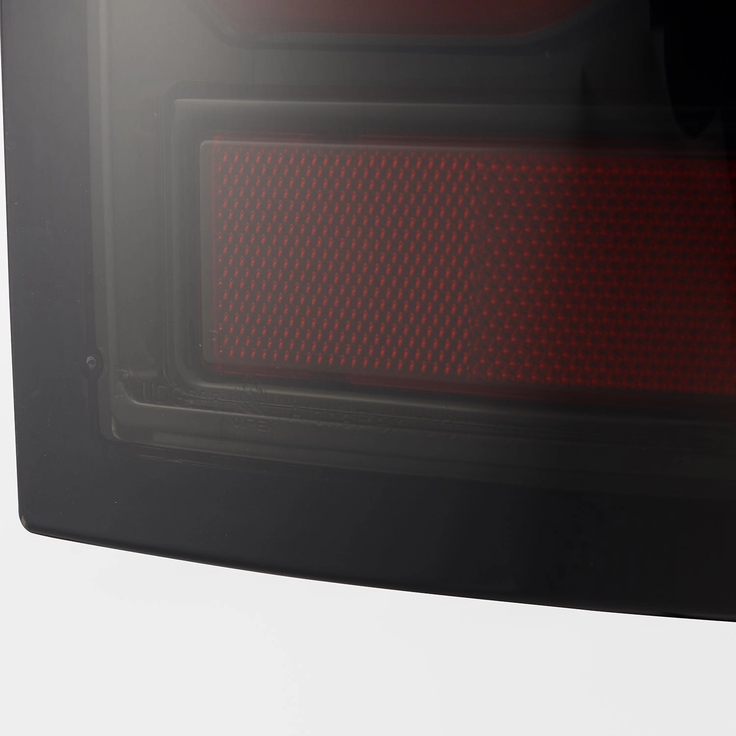 19-24 Ram 2500/3500 LUXX-Series LED Tail Lights Black-Red