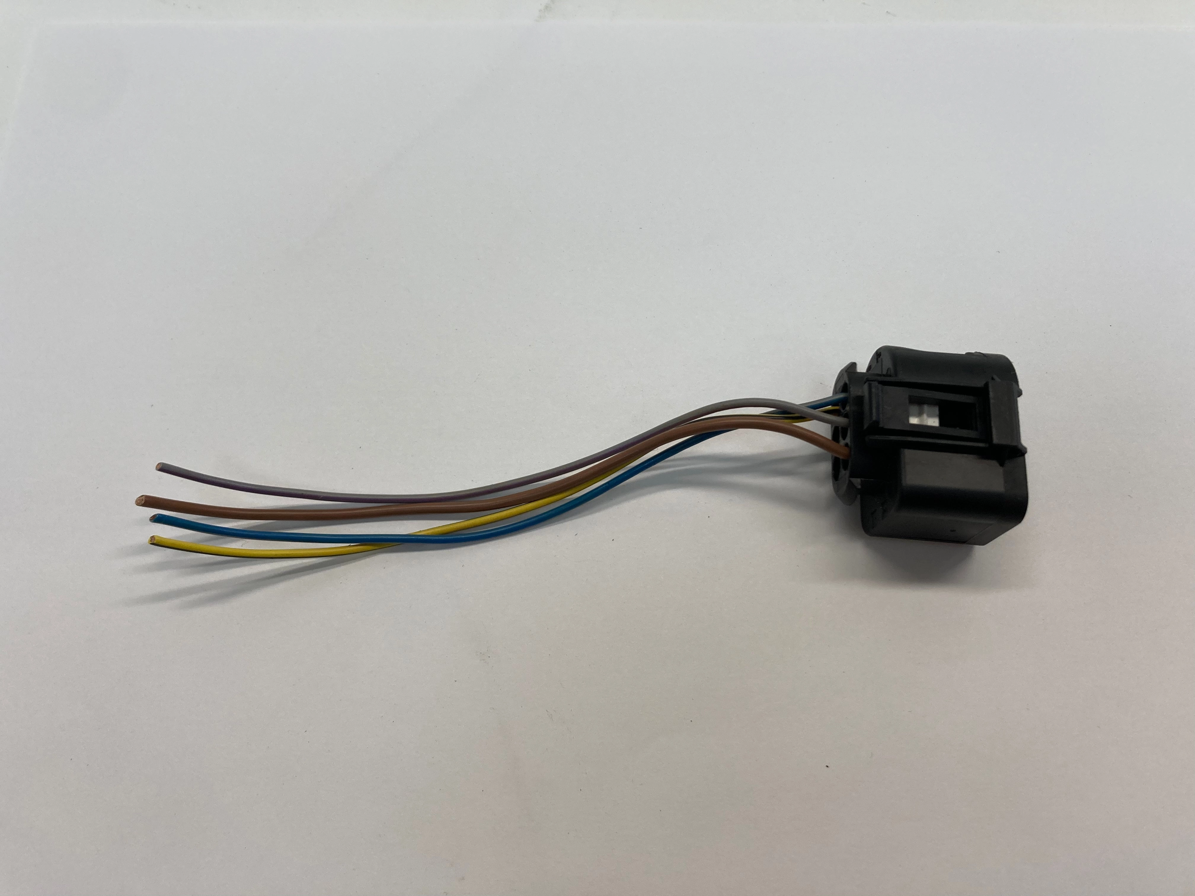 Mini Cooper Clubman Right Rear Tail Light Connector with Wires 63217167412 08-10 R55