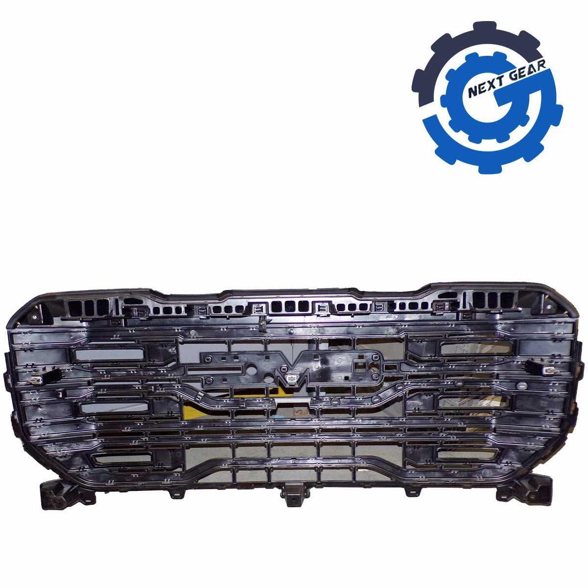 New OEM GM Grille Assembly Chrome No Emblem 2022-23 GMC Sierra 1500 AT4 84878064