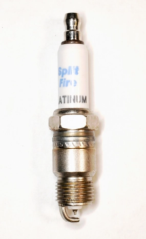 Pair (2) of SplitFire platinum performance spark plugs for 1970-1997 GM Ford